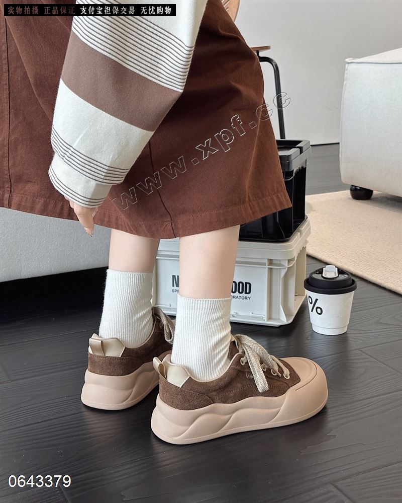 欧陌  加绒
