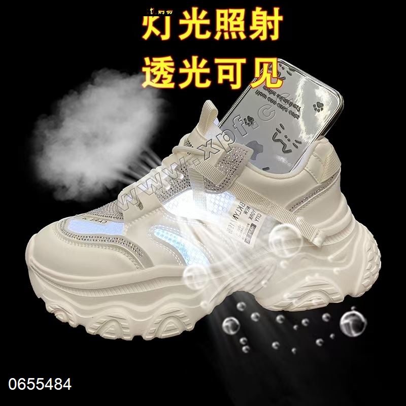 新款透网休闲鞋老爹鞋8117一1