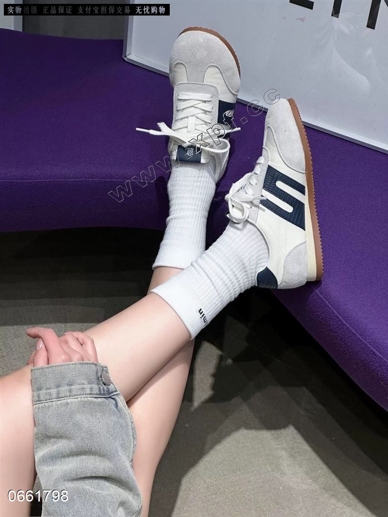 𝐁𝐎𝐁𝐎  7712