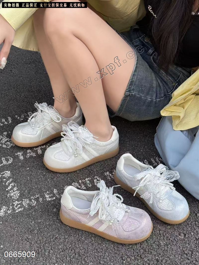 透网休闲鞋