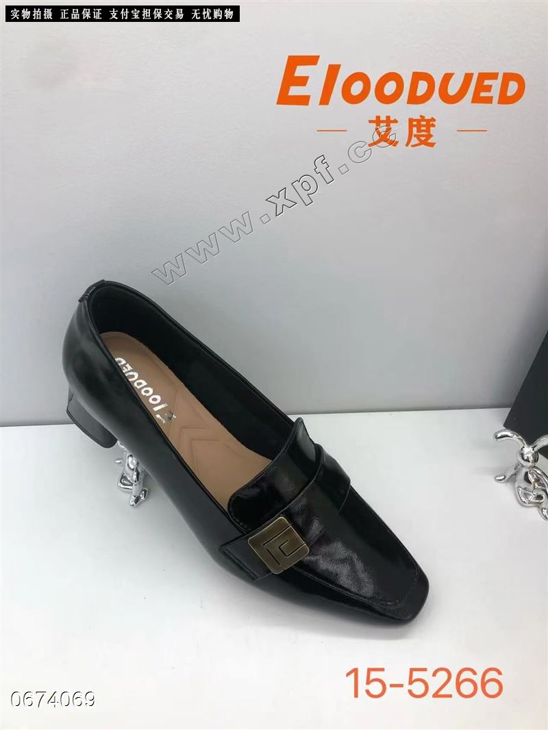 时尚休闲鞋
