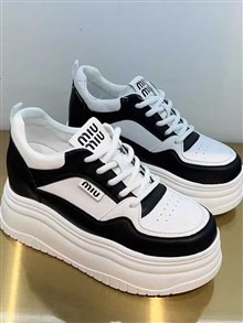 时尚休闲鞋