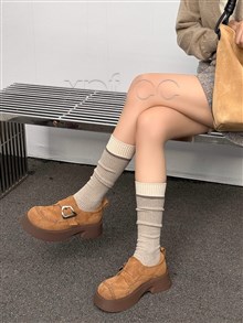 新款厚底时尚百搭袋鼠鞋 5871-1