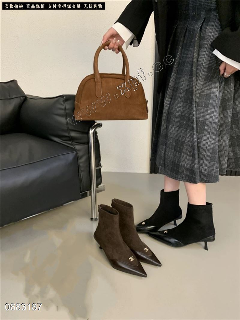 新款小香风尖头细跟短靴831087