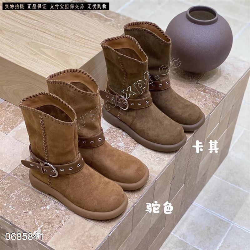 时尚短靴