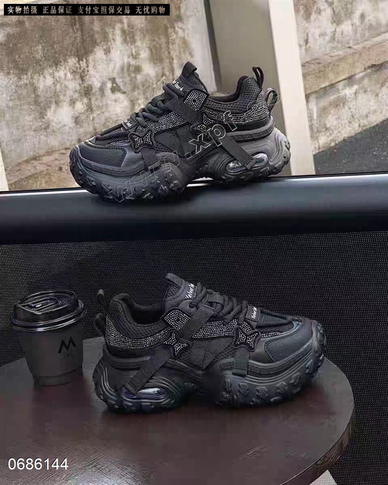 时尚休闲鞋