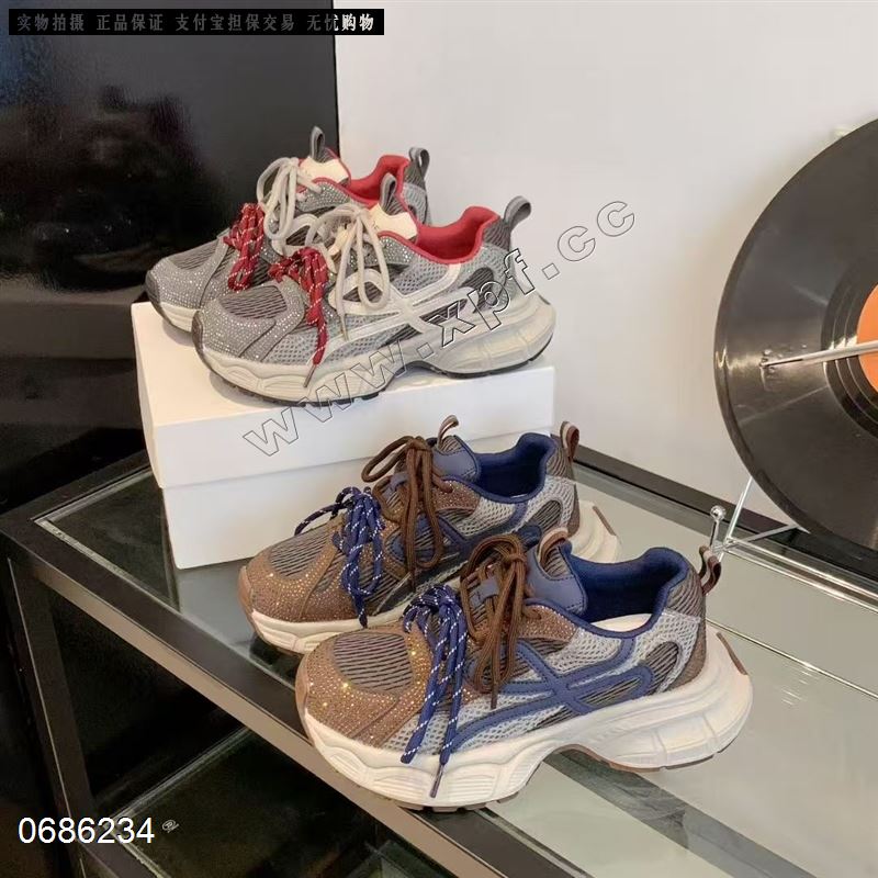 新款厚底休闲鞋 2558