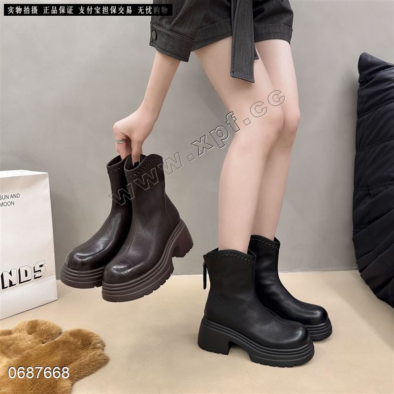新款厚底高品质短靴26261-1