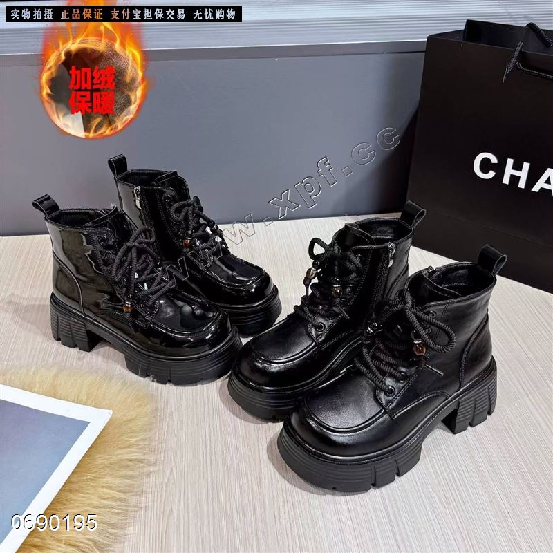 新款绒里短靴A589