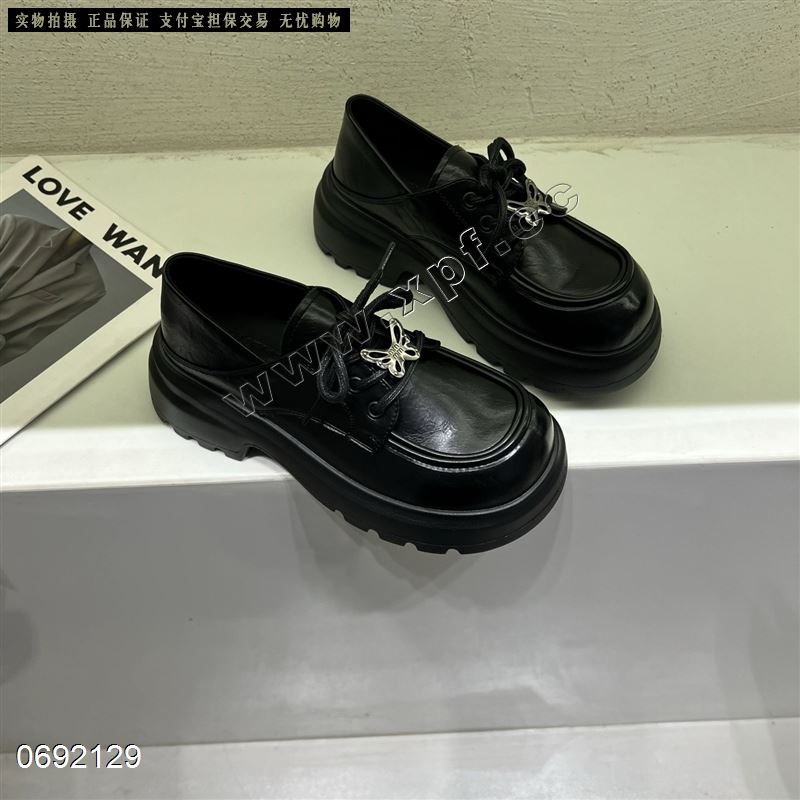 时尚休闲鞋乐福鞋