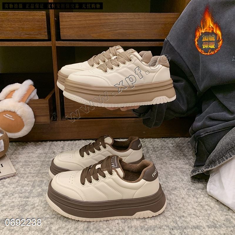 新款绒里厚底休闲鞋8526
