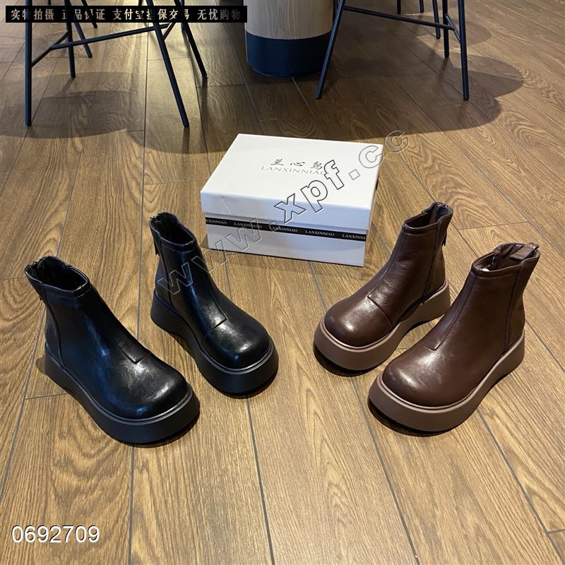 时尚加棉马丁靴短靴