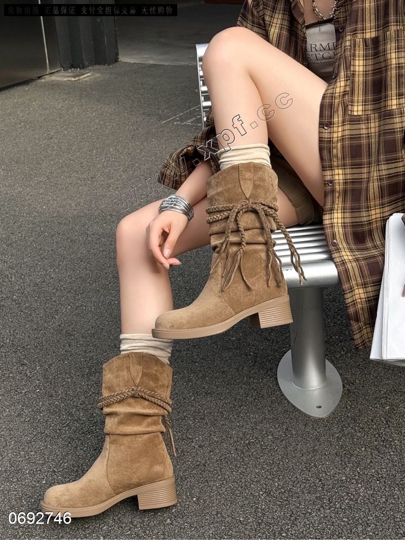 狄莱儿​201-02  单里