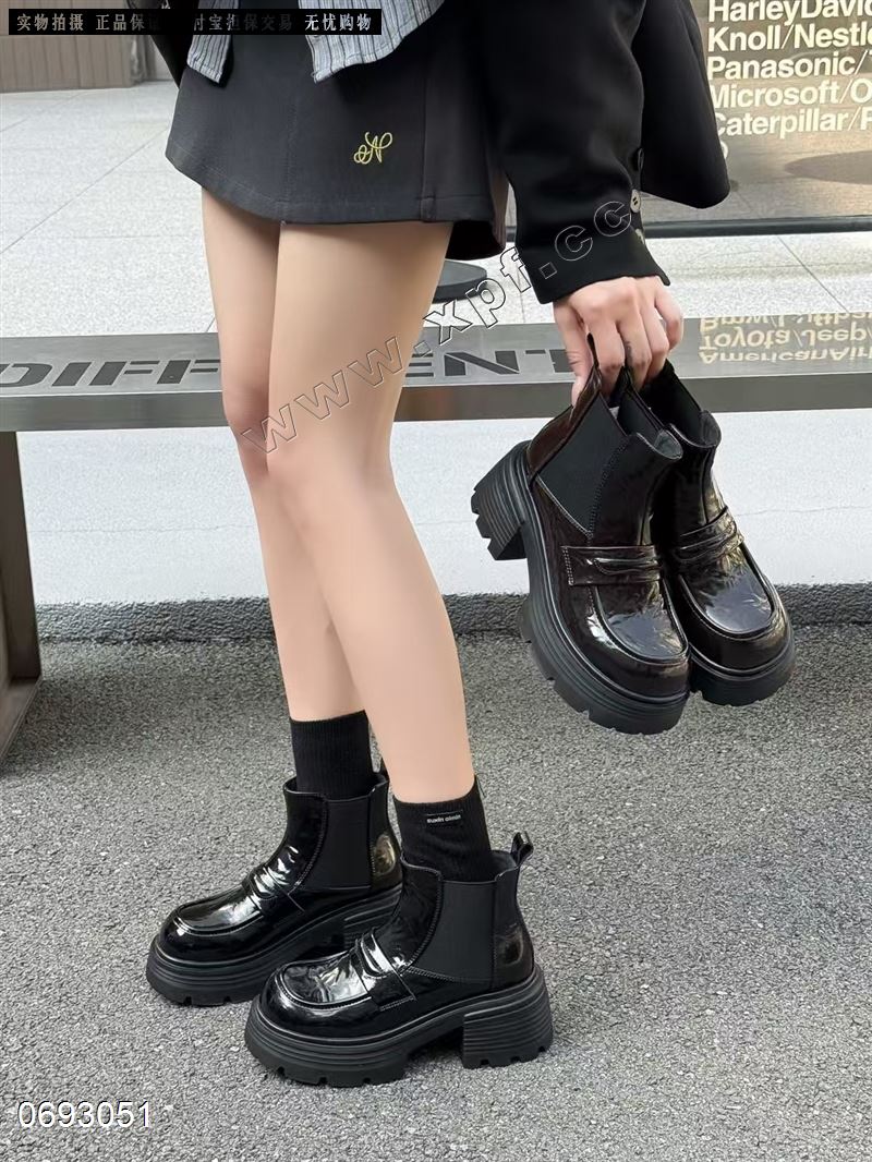 曲曲绒内里短靴