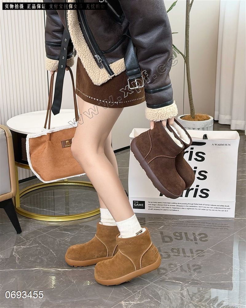 新款磨砂皮雪地靴9695