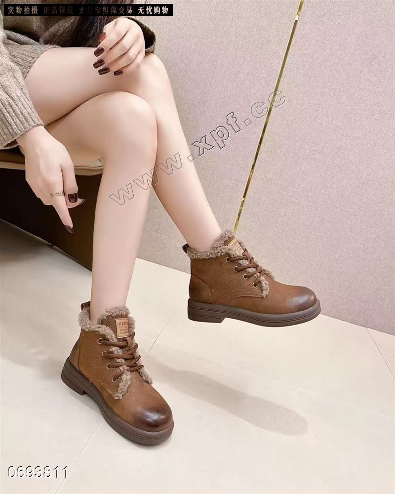 头层牛皮加棉短靴