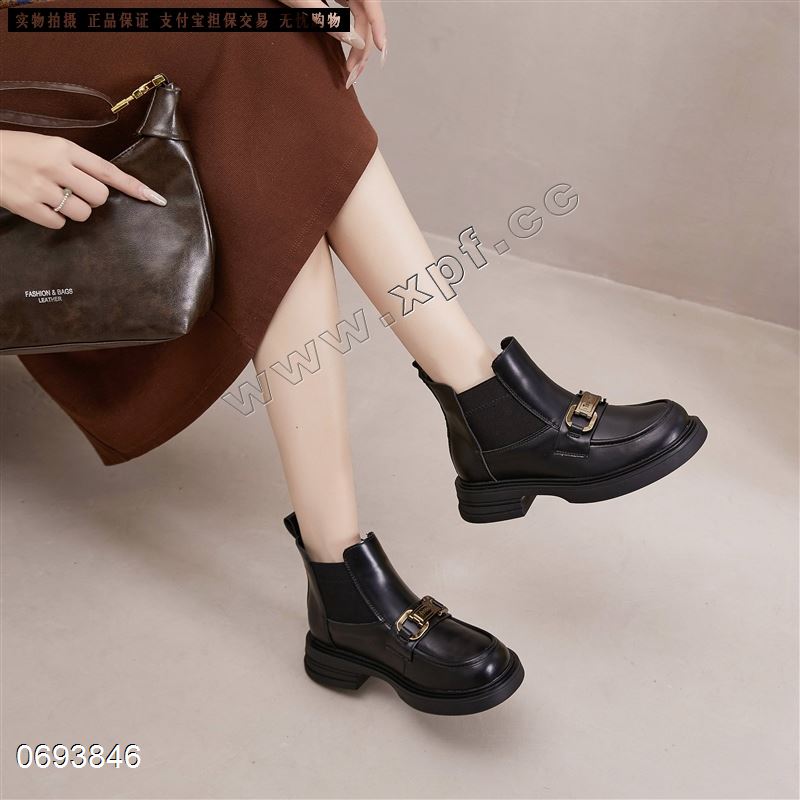 时尚加棉短靴6200  件批