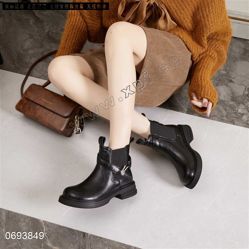 时尚绒城马丁靴2813  件批