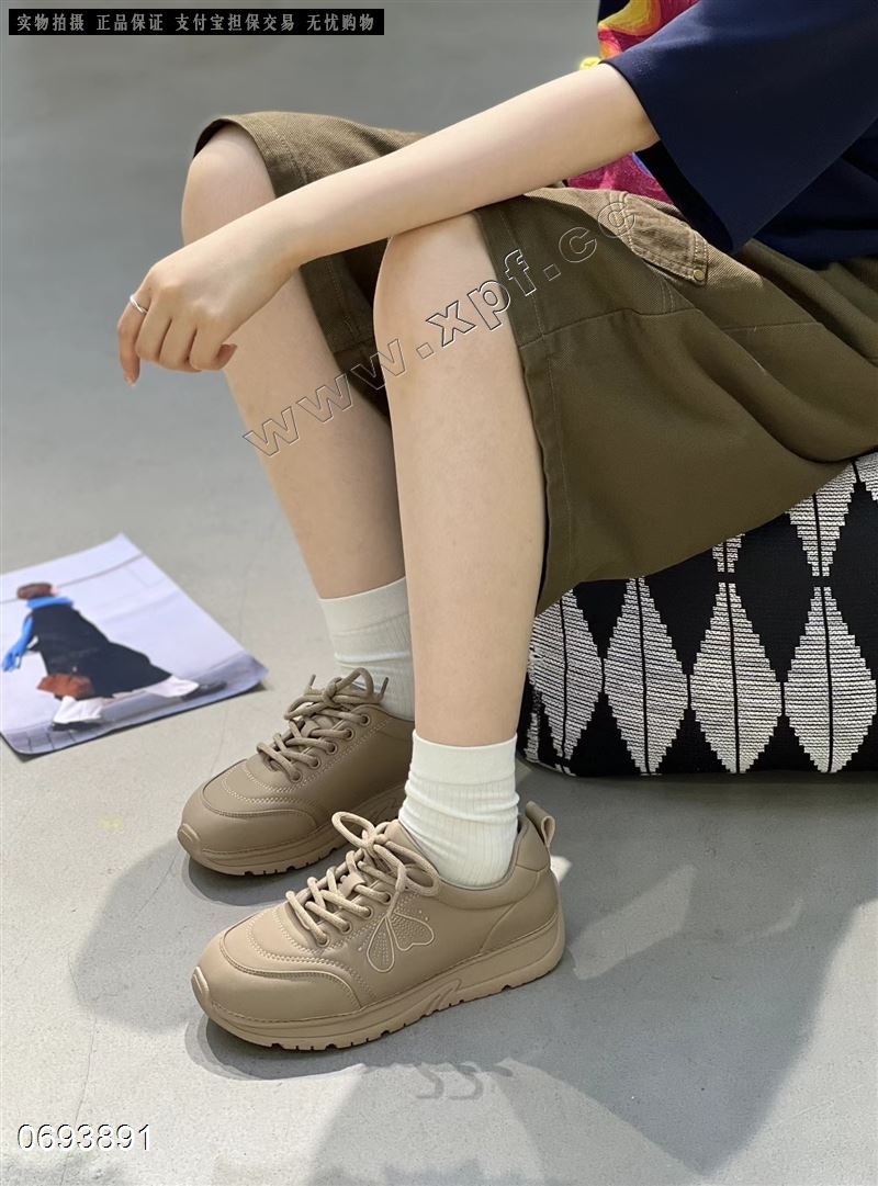 高挑  软底软面