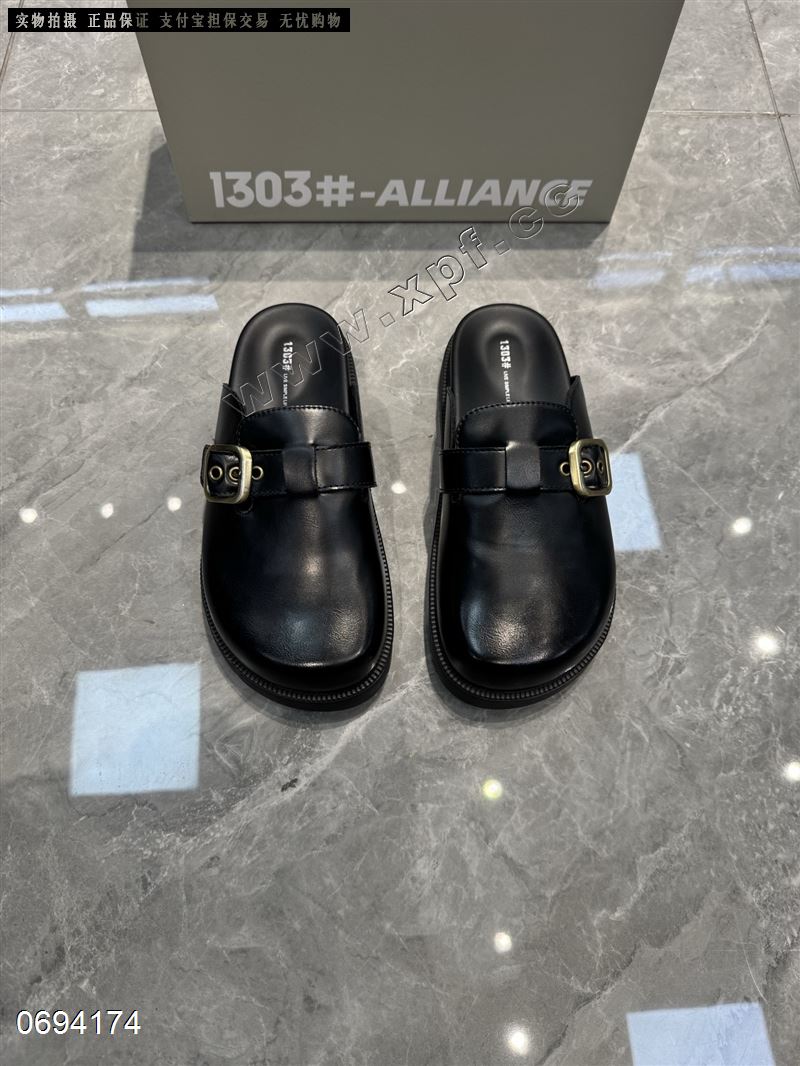 1303​品牌拖鞋 0633