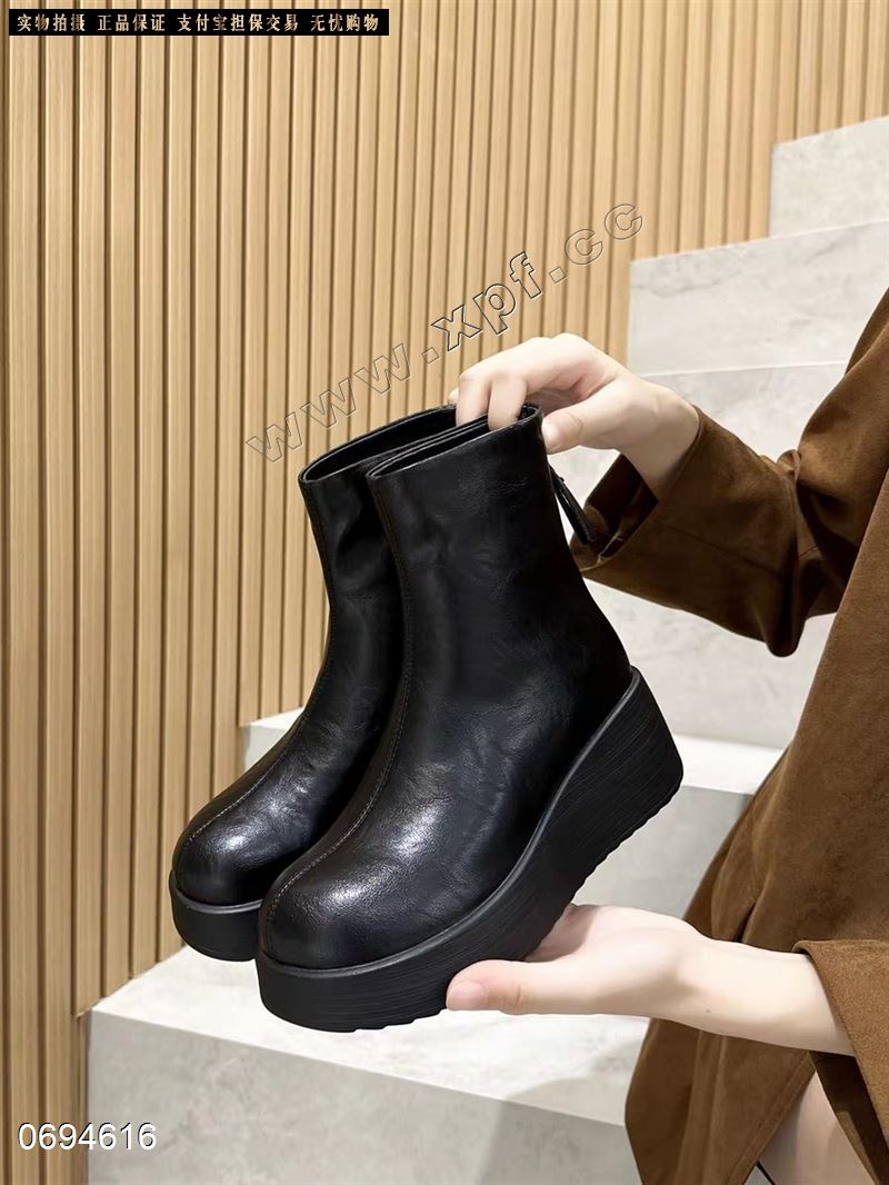 时尚短靴   黑色66788900棕456特