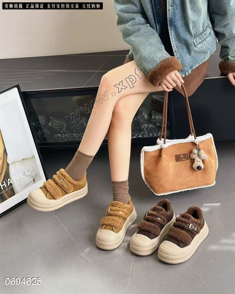 新款百搭经典模塑贴羊羔毛毛绒冬季休闲鞋25926N