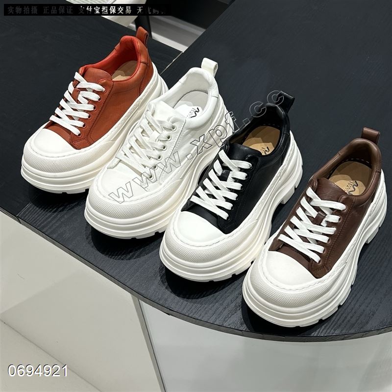 新款马皮厚底麦昆板鞋533