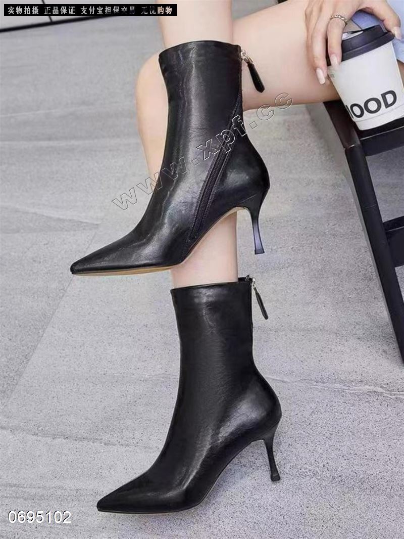 加棉短靴  跟高9.5cm