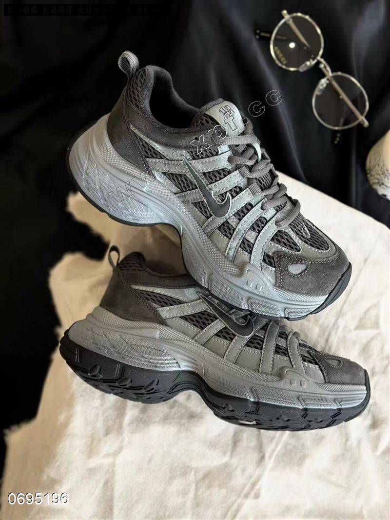 新款绒里休闲鞋老爹鞋8528