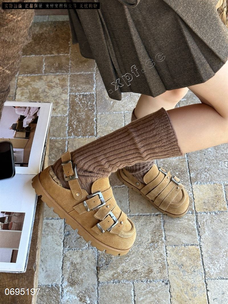 新款欧货潮牌真皮➕羊毛厚底博肯拖5716