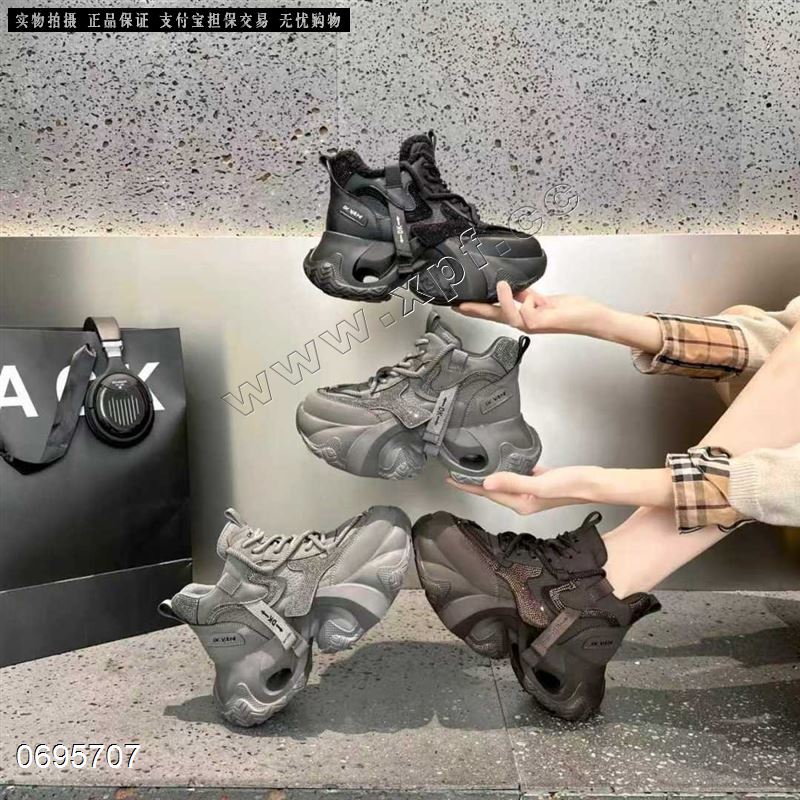 新款厚底高帮老爹鞋2599  跟高：6公分  单里棉里