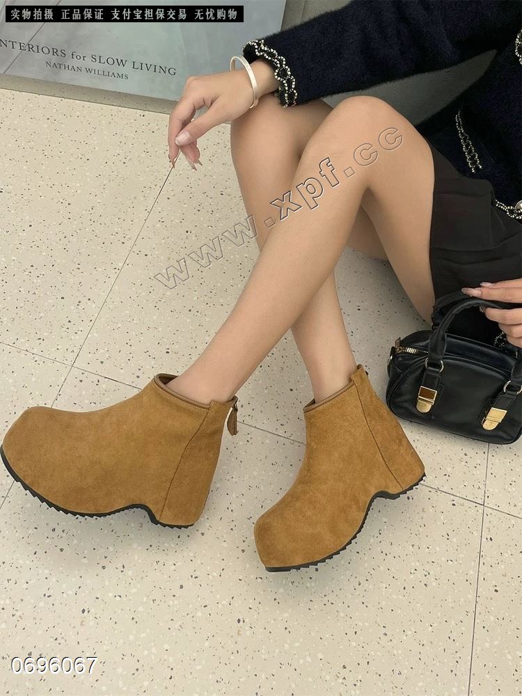 米诗思8606  内里牛奶丝