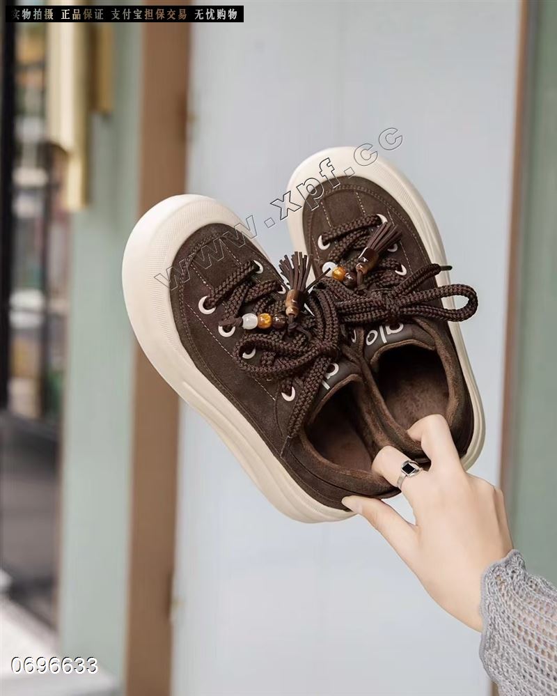 加棉休闲鞋  超轻发泡底，内里300克棉