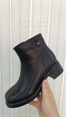 头层牛皮加棉短靴