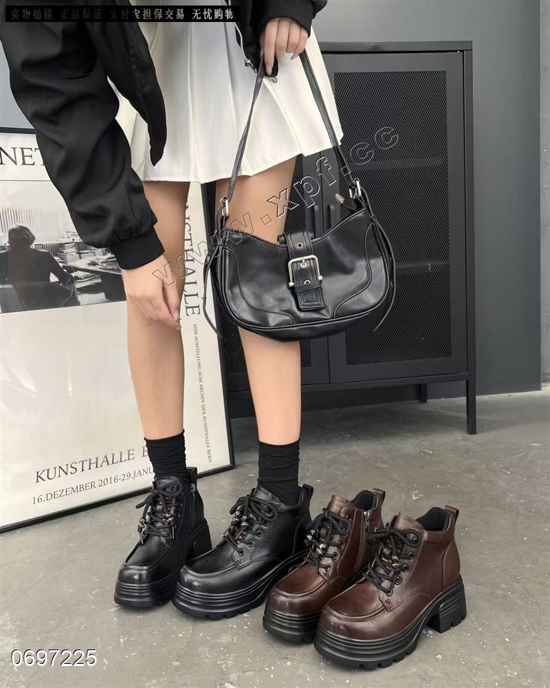 厚底内增高马丁靴   加棉