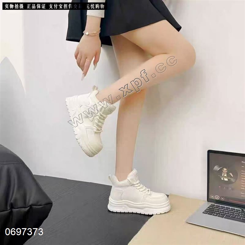 时尚高帮棉里休闲鞋