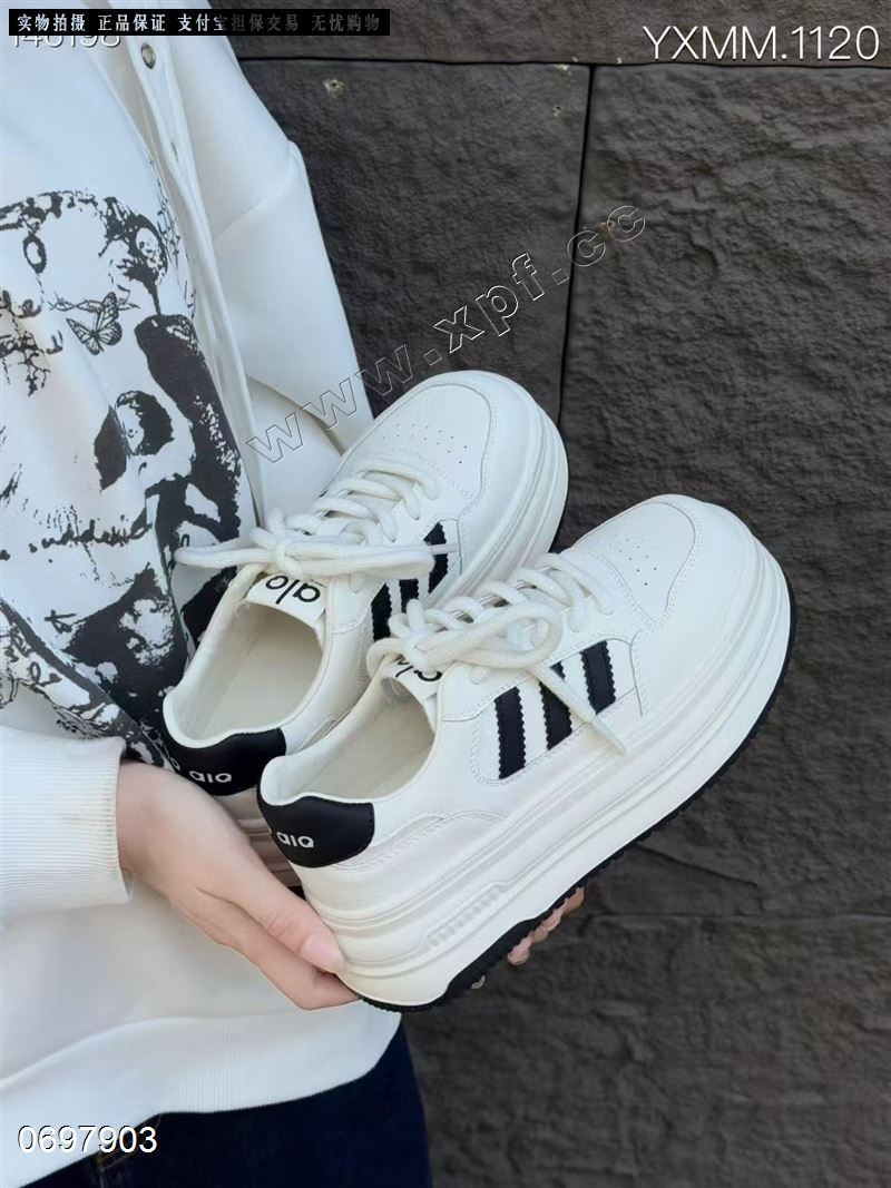 超轻发泡底休闲鞋