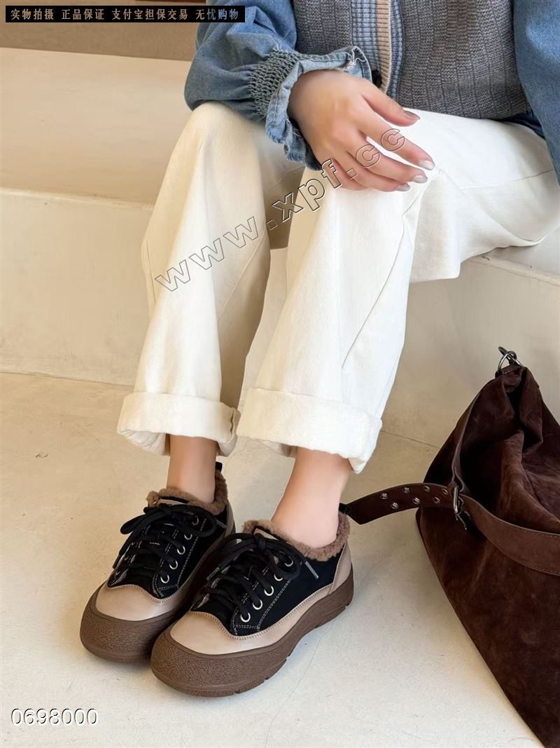 新款平底头层牛皮羊羔毛暖暖鞋24662