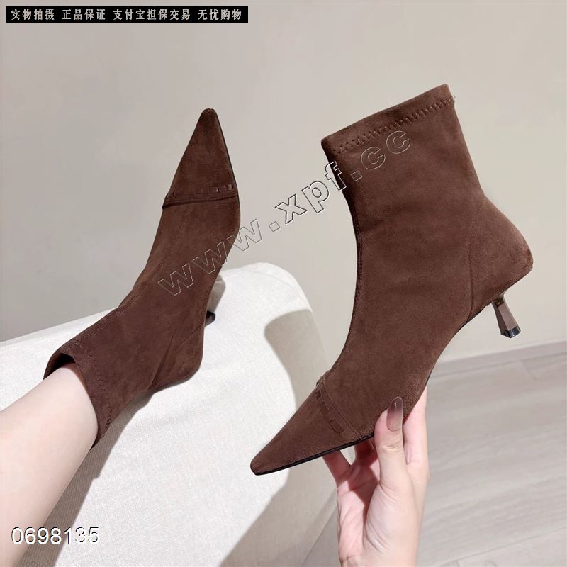 唯吾爱888-59  黑5一9无6可以加578，咖啡5一9可以加678