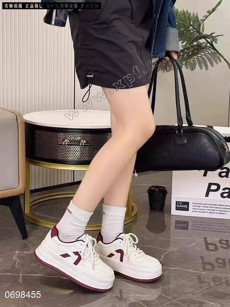 城慕​L5697   加棉   红色 667788。棕色 6667788890. 特价