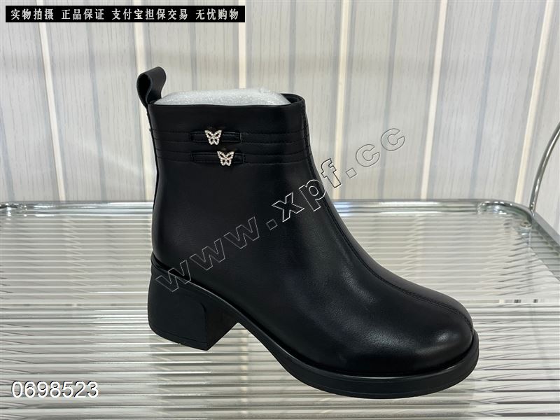 头层牛皮棉里短靴