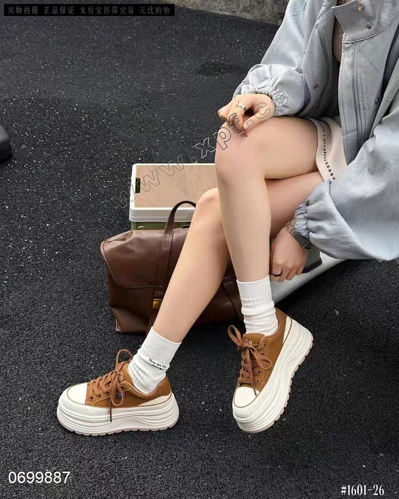 恋典品牌  加棉 换包装了