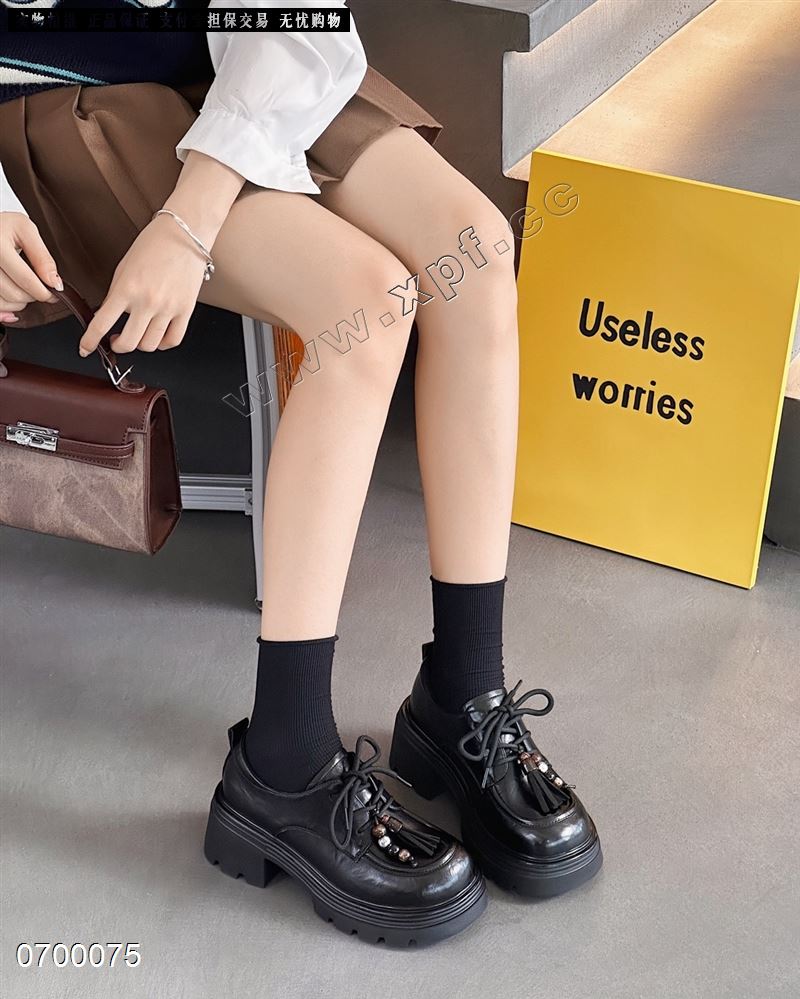 时尚休闲鞋乐福鞋20189