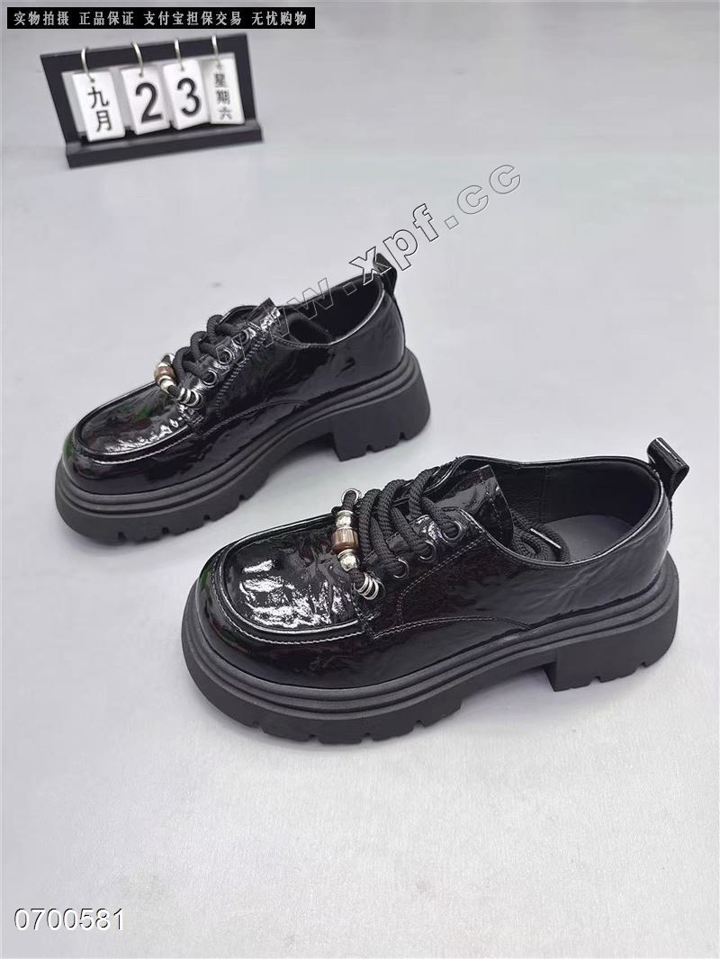 时尚单鞋乐福鞋