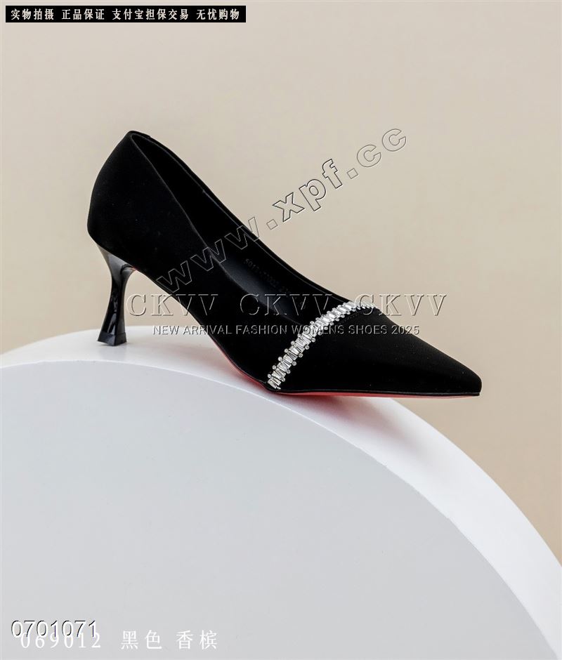 钎孜 77002  黑678，金789，秒