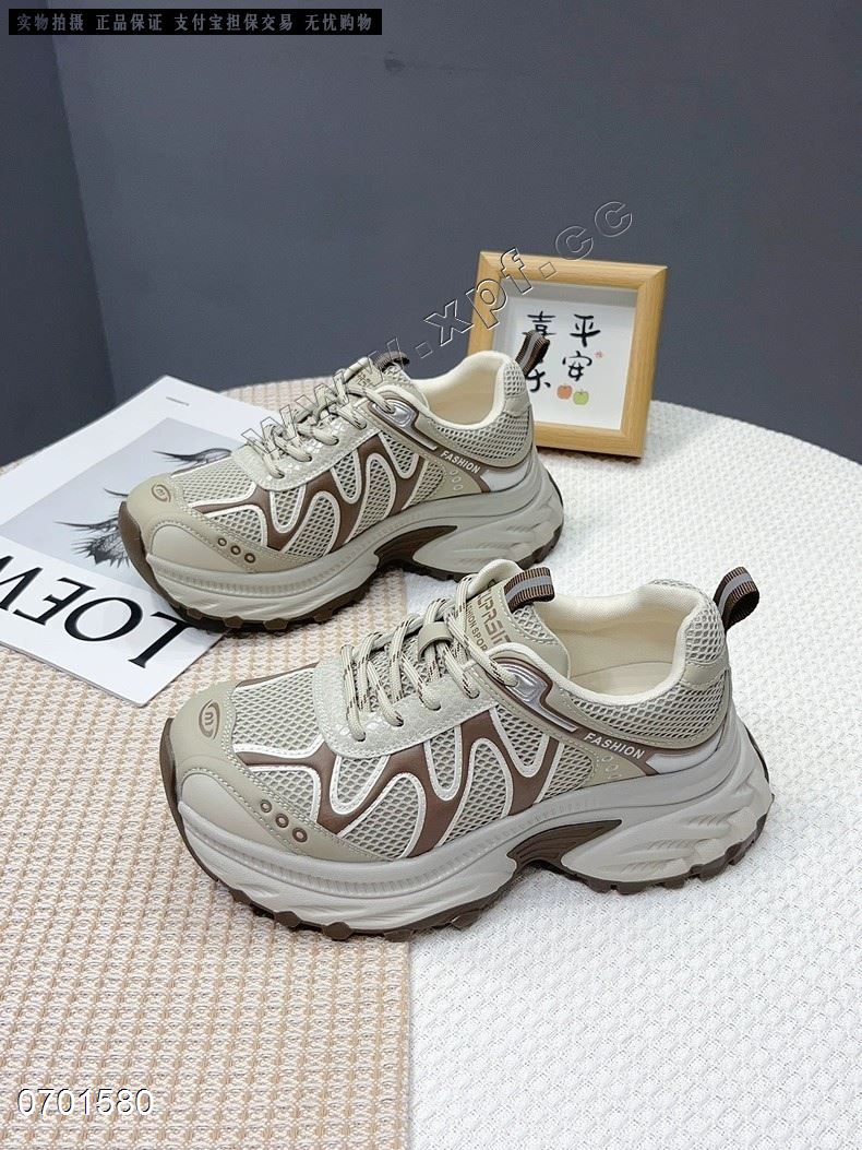 时尚休闲鞋老爹鞋