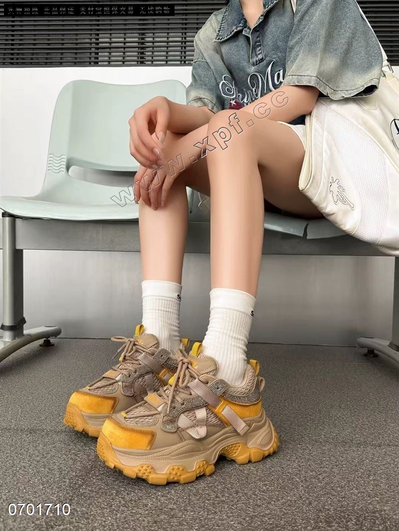 茉妮卡11-103  红、黄34-38棕45​