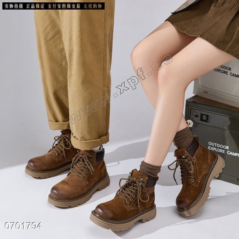 新款英伦风大黄靴真皮情侣靴时尚工装靴潮2550  女款