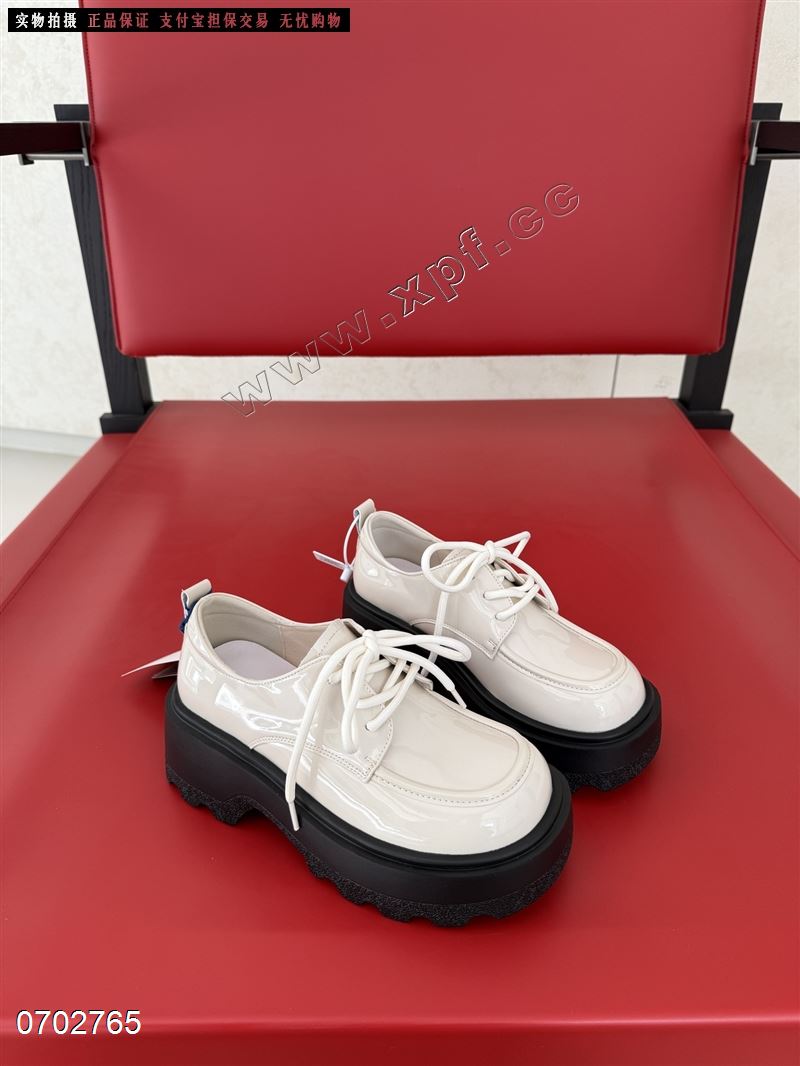 法国小熊法式英伦风厚底乐福88071