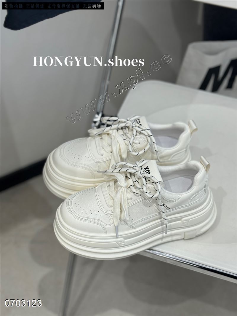 新款吸墨厚底四季款小白鞋26C027